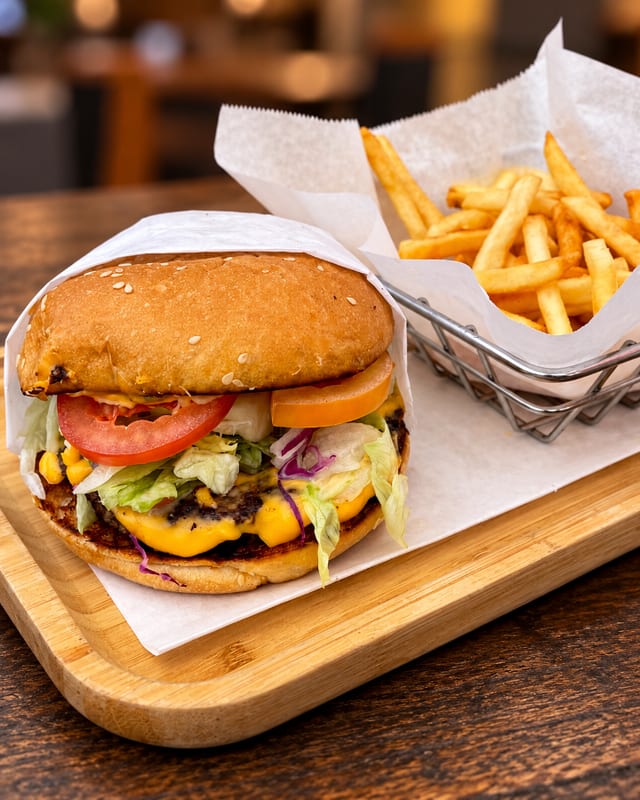 Cheeseburger.